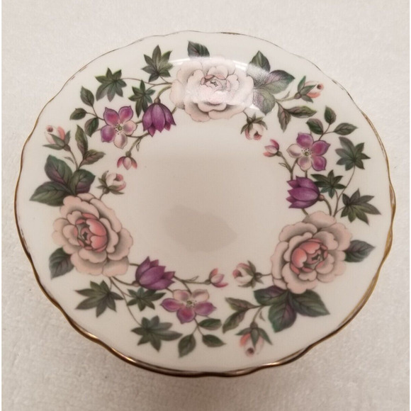 Fragrance Royal Grafton fine bone china made in England small plate item#224 - Picture 1 of 8